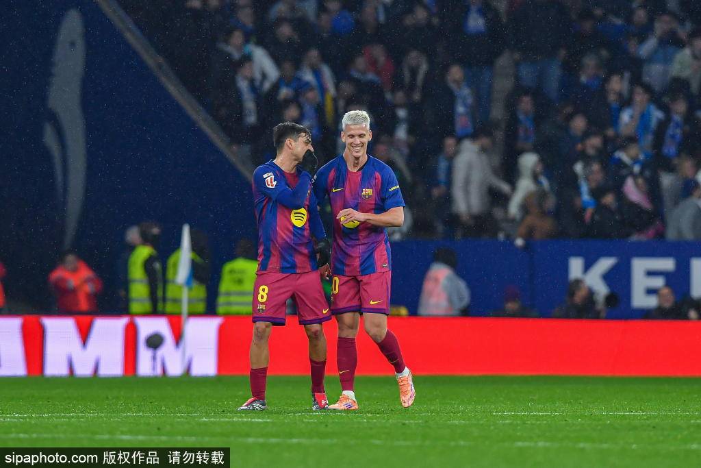 汉斯·弗里克在阿诺埃塔的选择题：巴萨轮换有限，联赛与欧冠两线兼顾